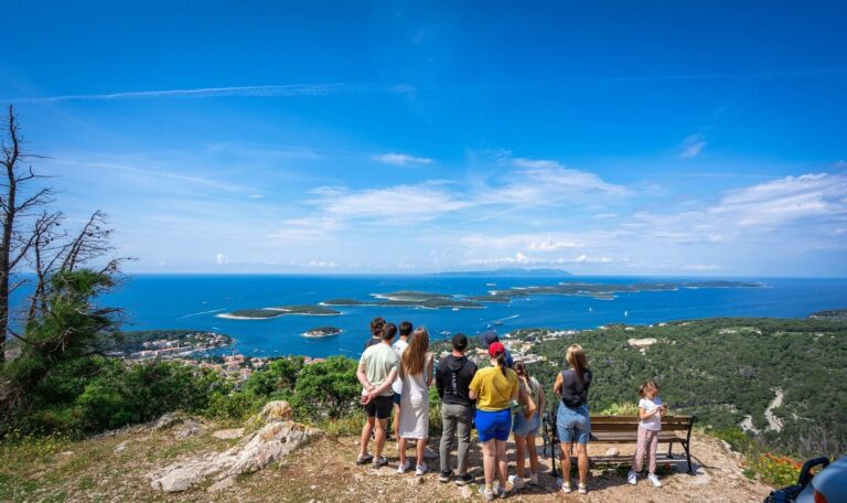 Hvar (12 of 98)_1920x1140_1600x950